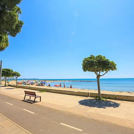 아파트 Litoral Costa Dorada - Miramar Only Families *
