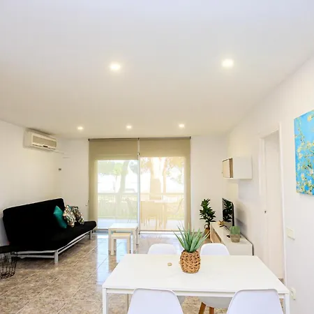 Miramar Bjs - Only Families Apartment Cambrils